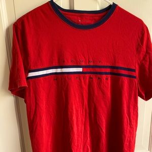 Tommy Hilfiger T-Shirt.